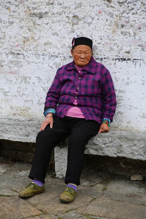 Elderly Buyi ethnic minority women thumbnail