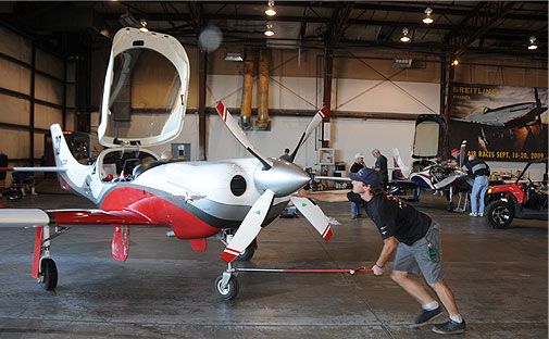 One of the stars of the Sport Class, Andy Chiavetta, repositions the Lancair Legacy Racer 33.