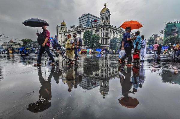 A rainy day in Kolkata. thumbnail