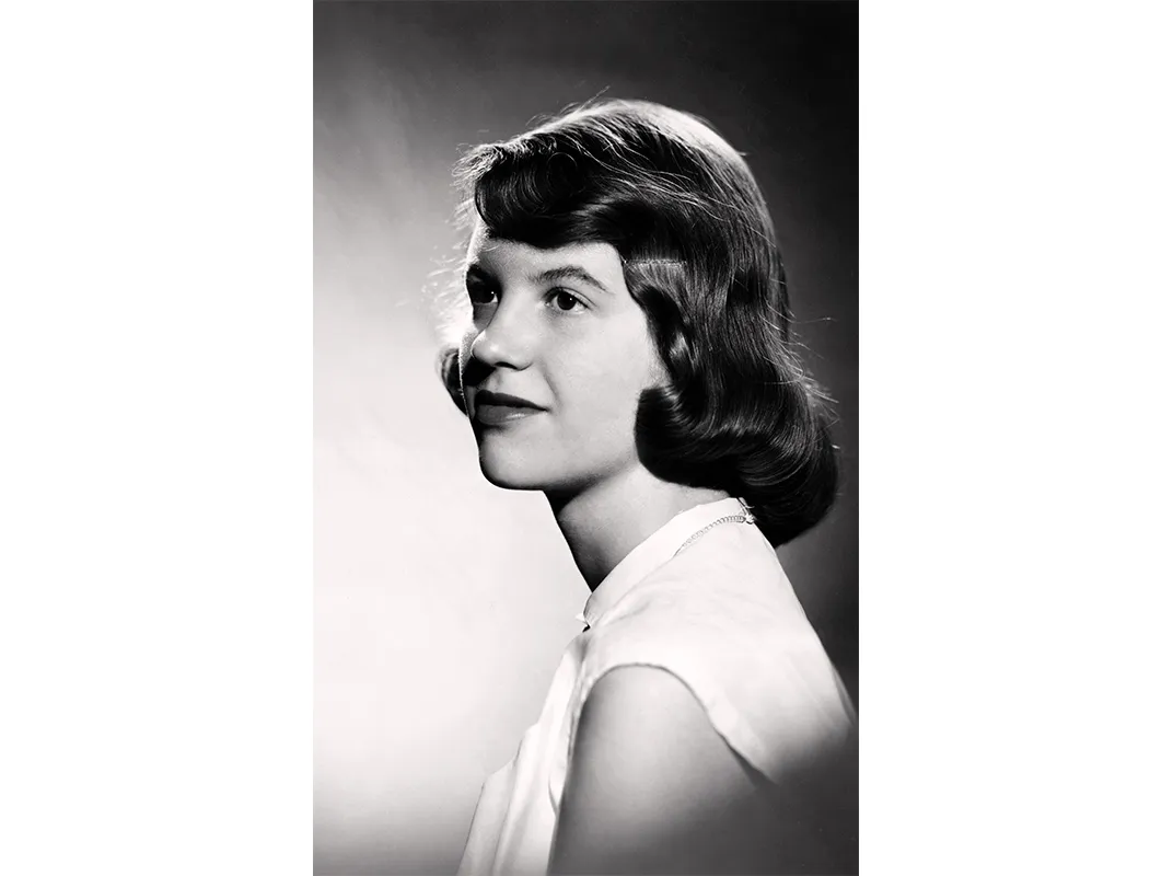 Studio photograph of Sylvia Plath (with brown hair)