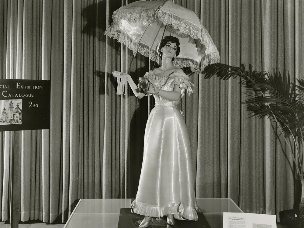 The Libbey Glass Company debuted this spun-glass gown at the 1893 Chicago World's Fair.
