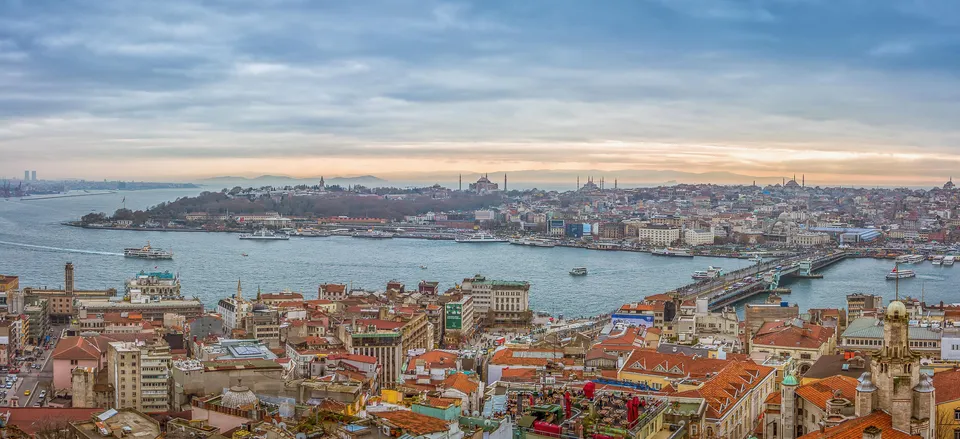  Panorama of the Bay of Istanbul. Credit: Juraj Patekar