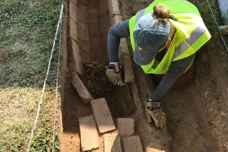During the Civil War, four major battles took place in the area surrounding Fredericksburg National Cemetery.