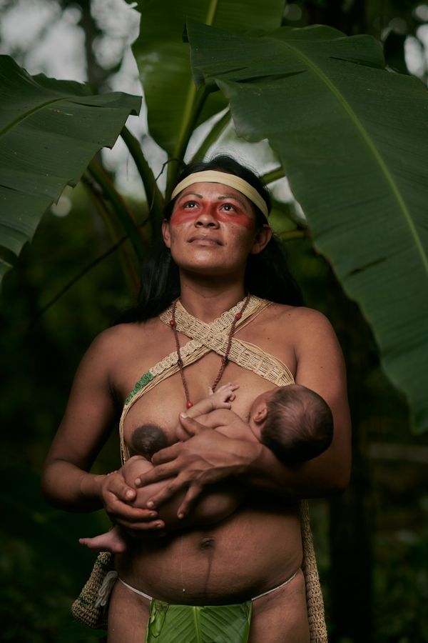 Maira, a young Huaorani mother thumbnail
