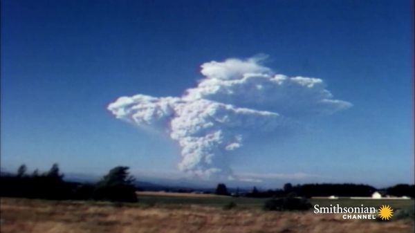 Preview thumbnail for Footage of the 1980 Mount St. Helens Eruption