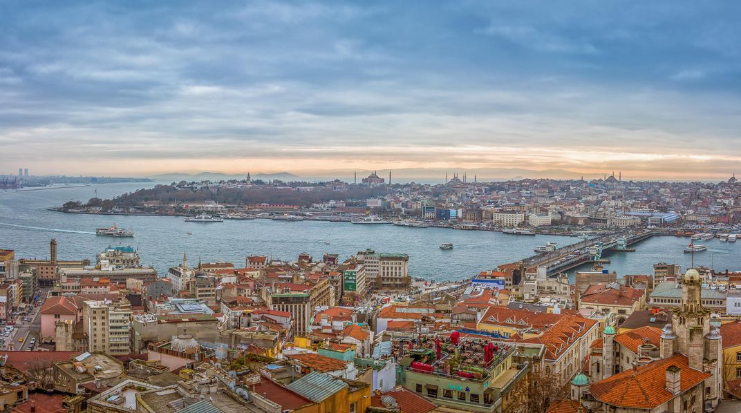 Panorama of the Bay of Istanbul. Credit: Juraj Patekar