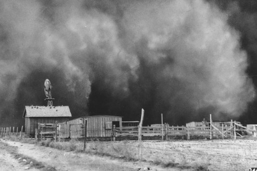 dustbowl-AP350414189-FLASH.jpg