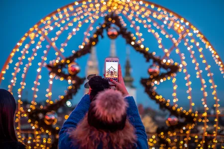 Come see the picturesque Christmas lights for yourself by visiting Zagreb in December.