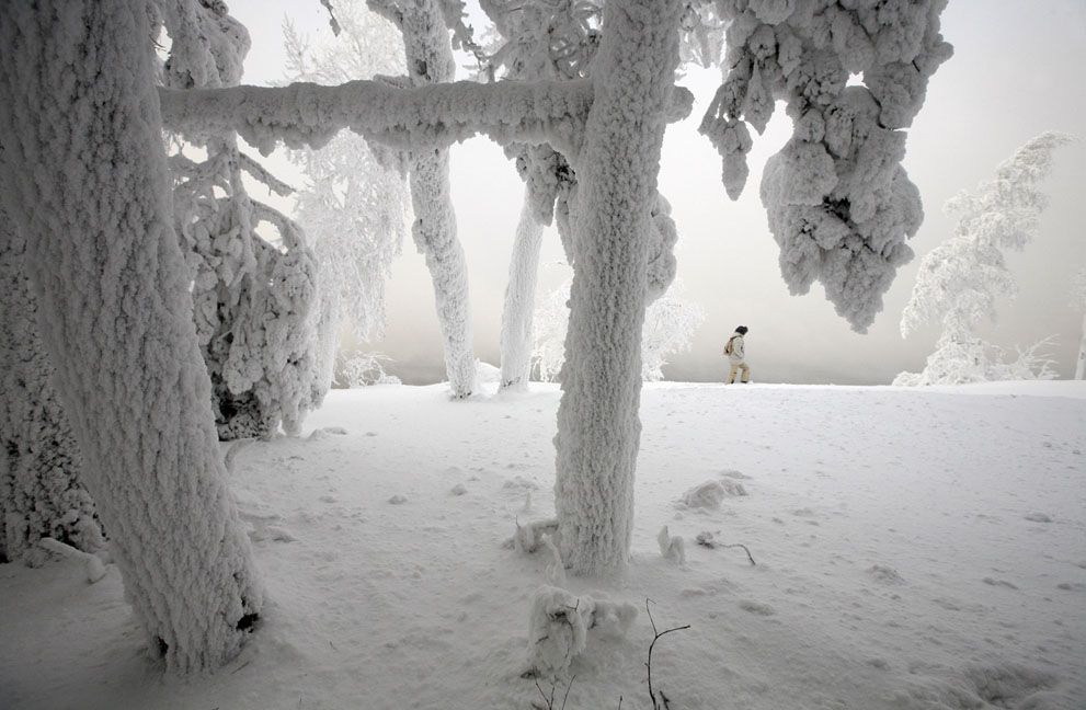 In the Freezing Cold of Siberia, One Photographer Sought to Mix Oil and Water