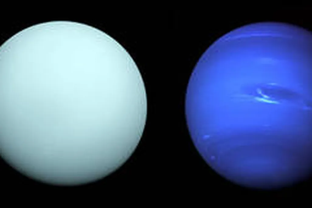 A side-by-side comparison of planet neptune and planet uranus