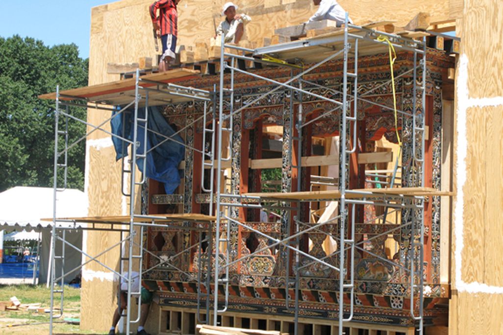 bhutanese_builders.jpg