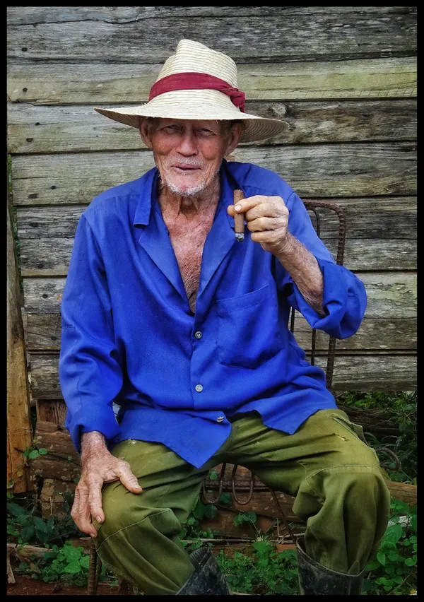 Tobacco Farmer in Vinales, Cuba thumbnail