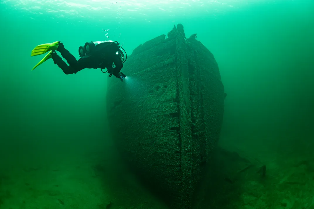 Wreck of the Keuka with diver next to the bow