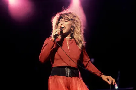Tina Turner performing in Illinois in 1987