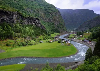Norway by Rail and Sea: A Tailor-Made Journey description