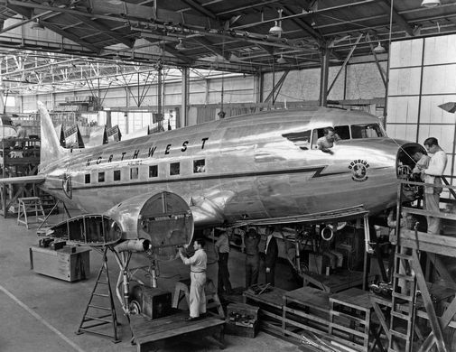 Douglas DC3, SPANZ on the ground - Museum of Transport and