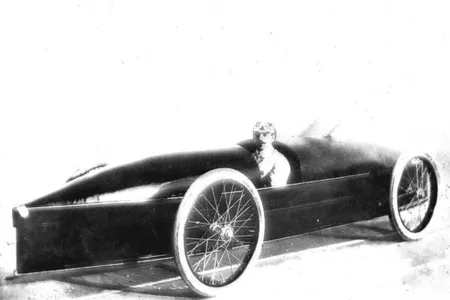 Fred Marriott in his modified Stanley Steamer, the Rocket, shortly before he broke the land-speed record. 