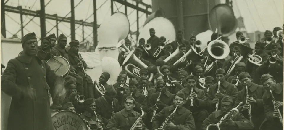  Lieutenant James Reese and Harlem Hellfighter musicians. Credit: National Archives (165-WW-127-22)
