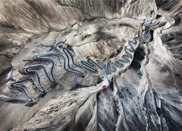 Winding sky road thumbnail