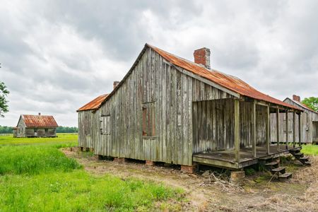 Cabins like these in Laurel Valley are similar to those in the area at the time of the Thibodaux Massacre.
