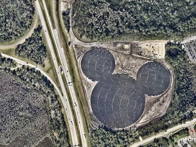 A satellite photo of an almost-finished solar farm near Walt Disney World in Orlando reveals a familiar face.