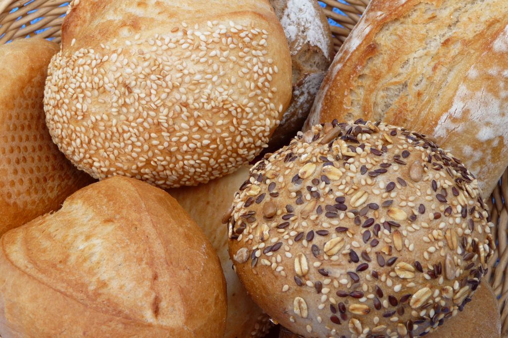 Korb_mit_Brötchen.jpeg