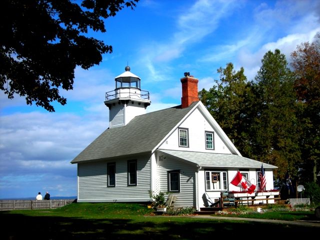 Traverse City, Michigan Wine Country Lighthouse | Smithsonian Photo ...