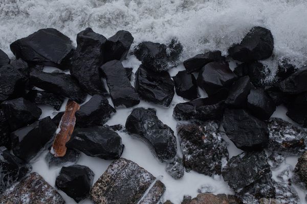 Black rocks, white foam thumbnail