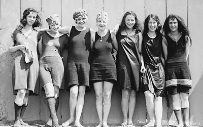 Seven female swimmers at the Tidal Basin in Washington, D.C., 1920