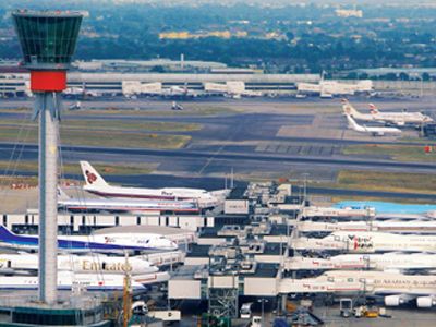 Heathrow's new control tower is located near Terminal Three. The control room, mounted on a steel mast, is five stories high and weighs more than 1,000 tons.