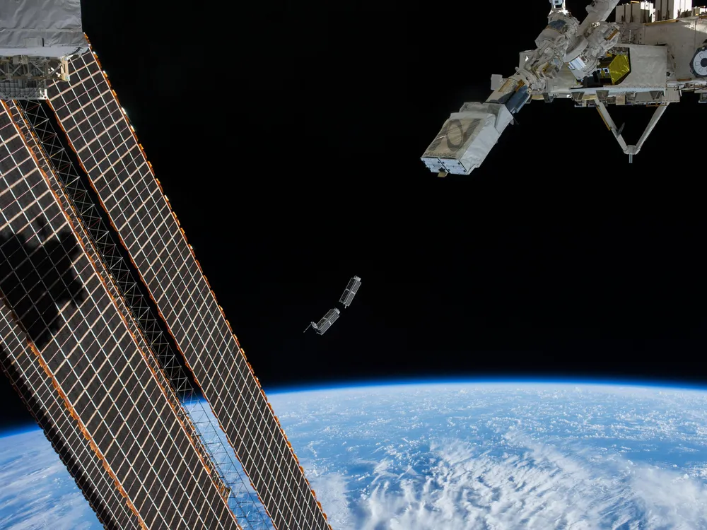 NanoRacksCubeSatLaunch_ISS038-E-056389.jpg