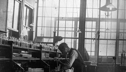 To Help the Allied War Effort‚ These Scientists Got Drunk on Nitrogen