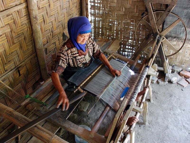 The traditional weaving machine that made from pieces of bamboo and