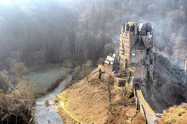 Burg Eltz castle