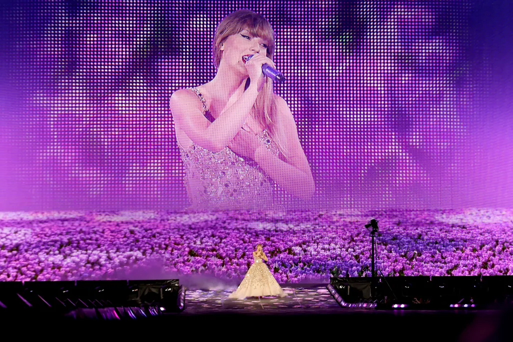 Taylor Swift on stage performing