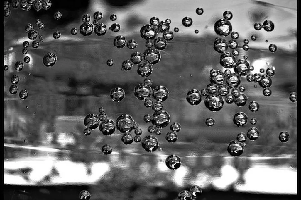 20121025010029gas-bubbles1.jpg
