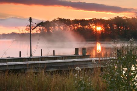 Located on the Rhode River of the Chesapeake bay, the Smithsonian Environmental Research Center's new laboratory building emits 37 percent less CO2 and cuts energy costs by 42 percent.