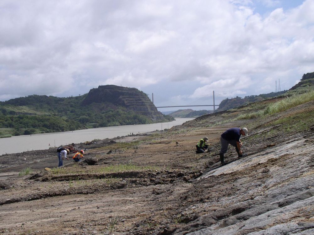 panama-canal-excavations.jpg