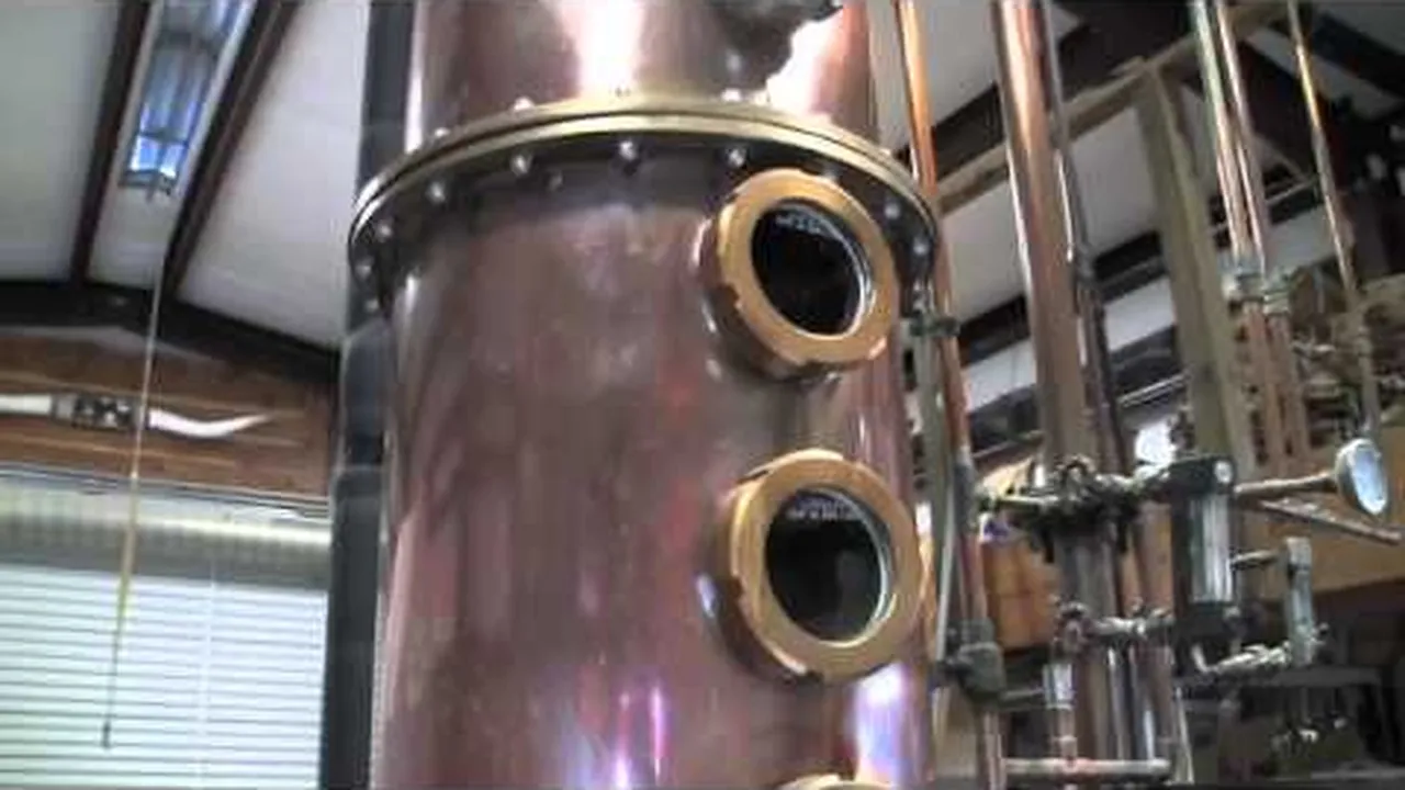 Preview thumbnail for How to Distill Texas Whiskey