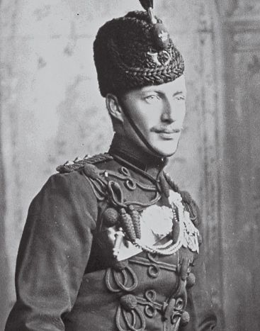 RAC driver Christopher D’Arcy Baker-Carr, a retired infantry officer; he later organized Britain’s first Machine Gun Corps and helped introduce tanks.