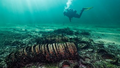 See the 2,000-Year-Old Ancient Roman Cargo From an Accidental Shipwreck Discovered at the Bottom of a Lake in Switzerland