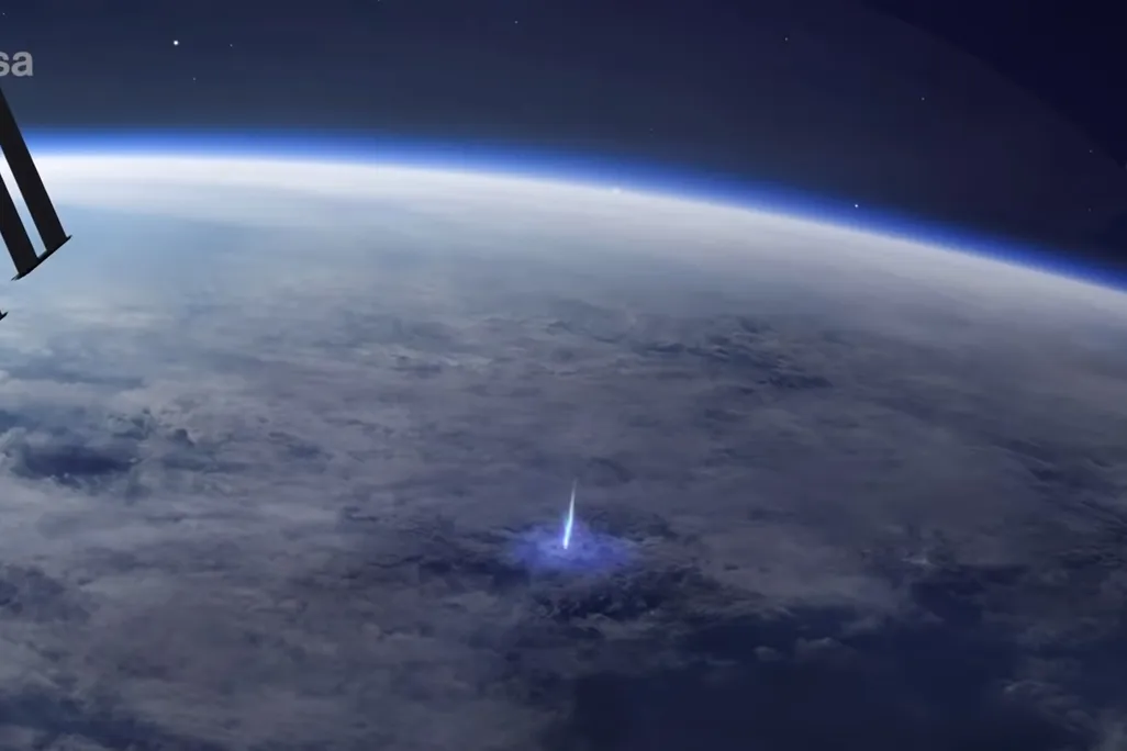 blue jet lightning