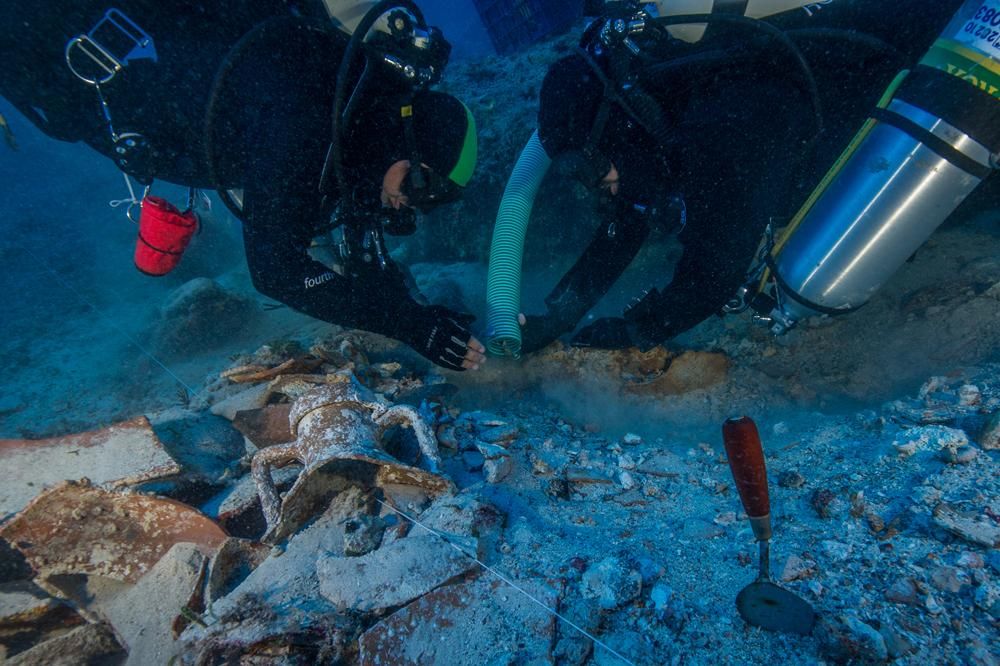 Antikythera Shipwreck Yields New Cache of Ancient Treasures | Smithsonian