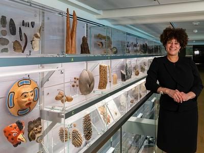 The Smithsonian’s National Museum of Natural History welcomes its new Head of Education, Outreach and Visitor Experience, Carla Easter. (James Di Loreto, Smithsonian Institution)