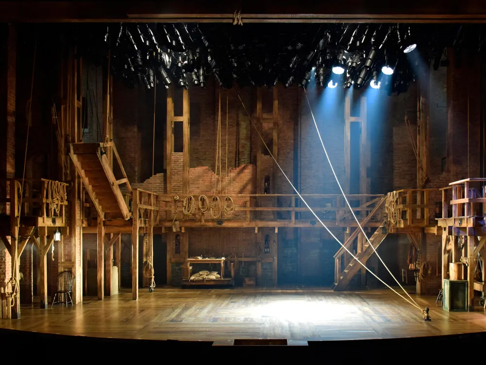 Hamilton stage