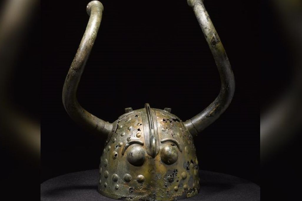 horned helmet with circular patterns