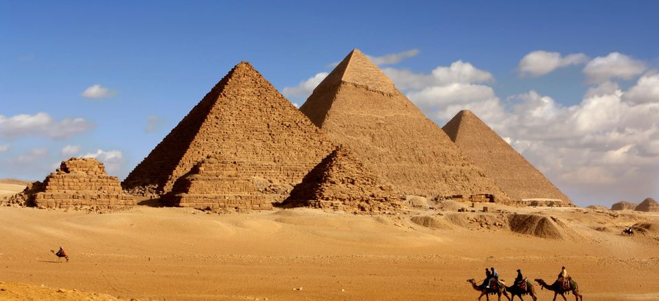  The Great Pyramids of Giza 