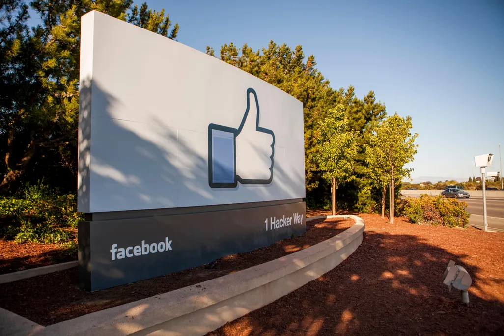 Facebook Like