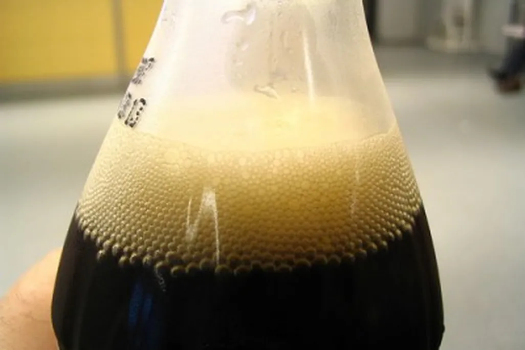 20110520090154fizzy-soda-by-Derrick-Coetzee-flickr-400x300.jpg