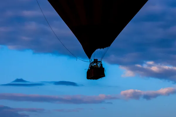 Sailing out into the ocean of the sky thumbnail